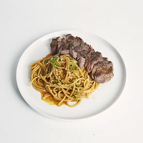 Gochujang Steak Pasta